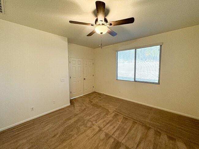 Building Photo - 27283 N 75th Dr