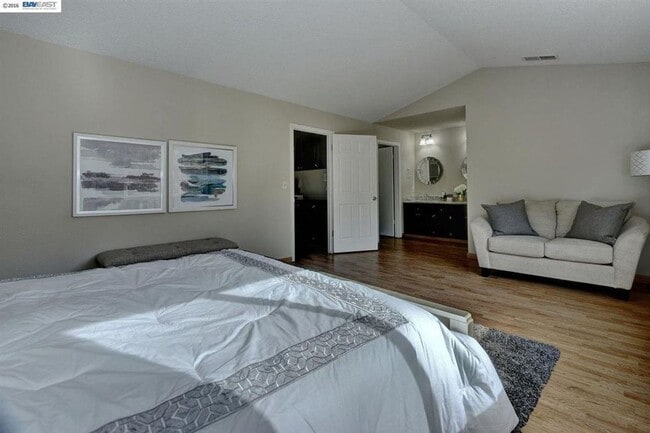 Building Photo - $4190 / 3BR GORGEOUS ARDENWOOD HOME IN NORTH FREMONT