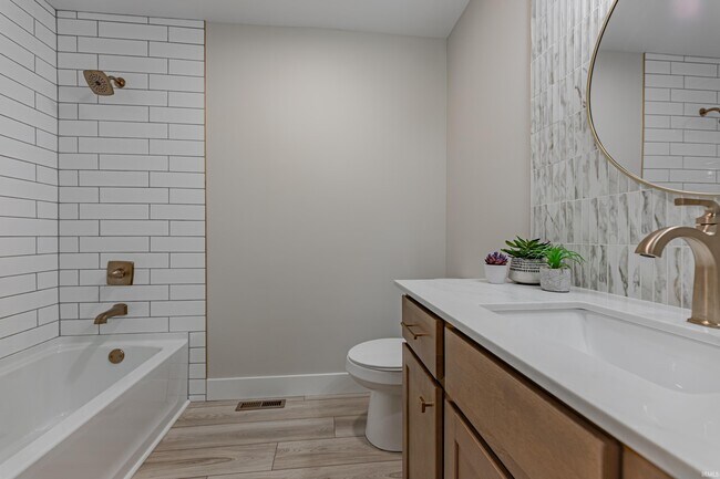Building Photo - 6840 Copperfield Dr