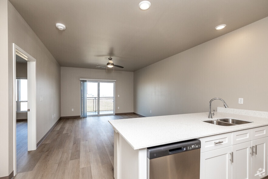 1BR, 1BA - 847SF - C3 - Living Room - The Baltic