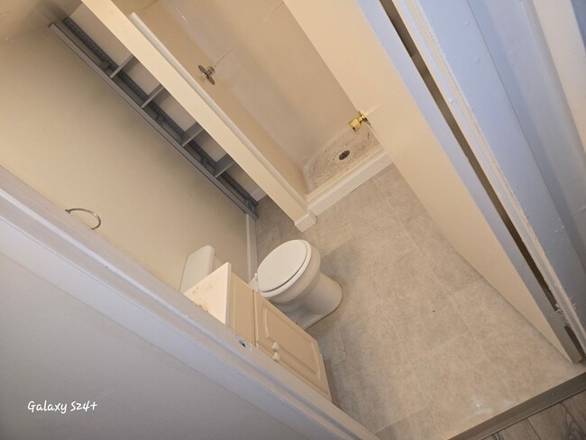 Building Photo - 403-405 Walnut St