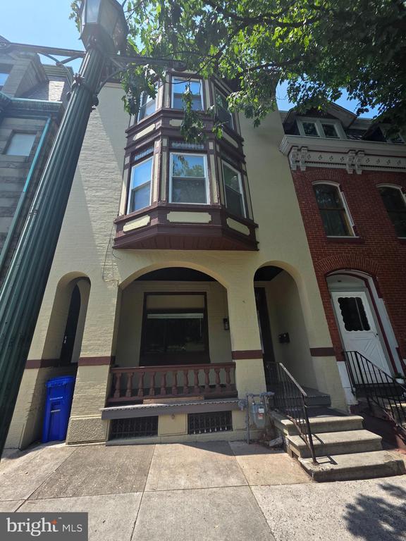 Building Photo - 128 N 11th St