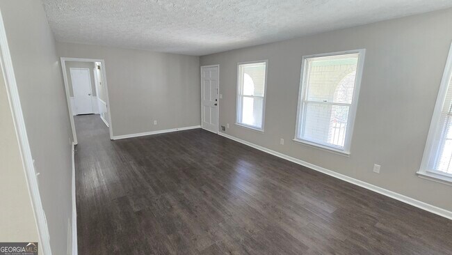 Building Photo - 4270 E Hamill Dr