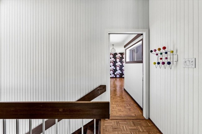 Building Photo - 1310 Harbor View Dr