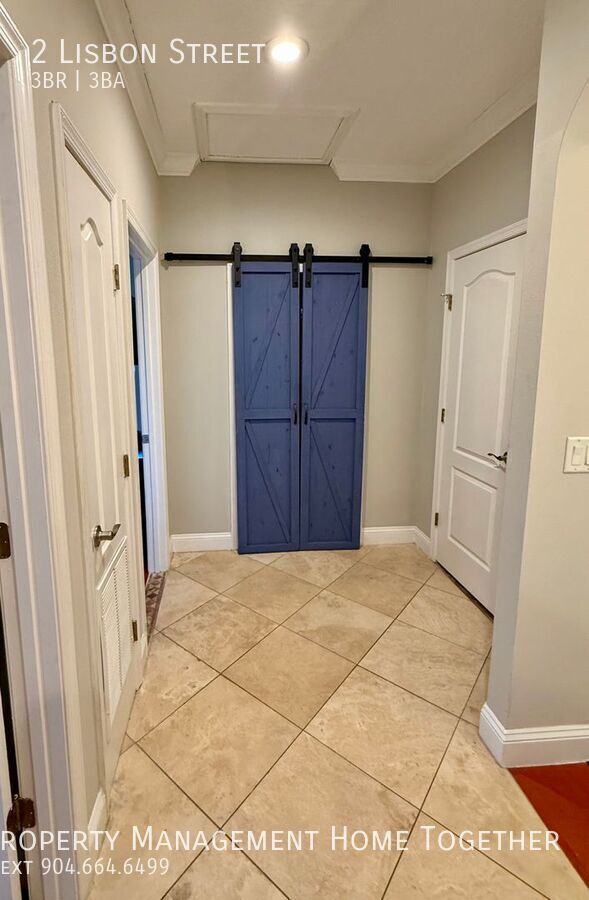 Building Photo - 2 Lisbon St