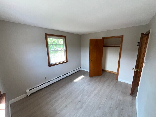 Building Photo - 50 Danbury Dr