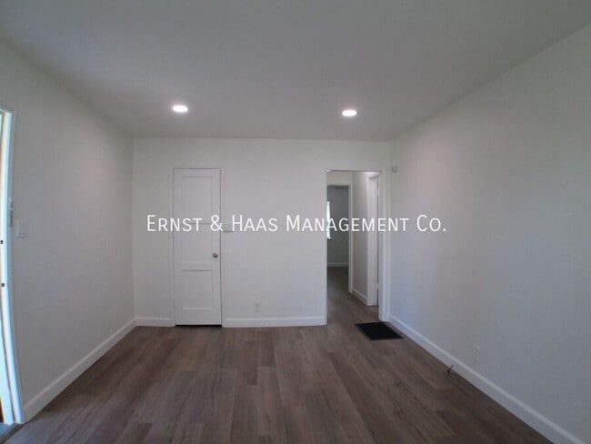 Building Photo - 4531 N Banner Dr