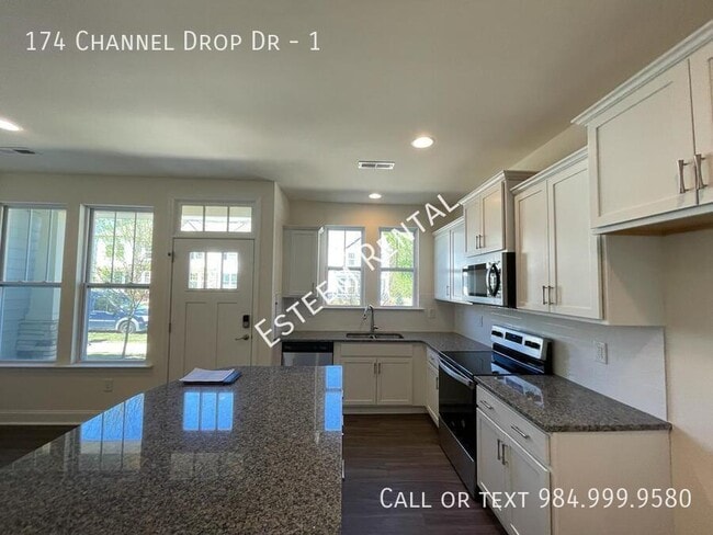 Building Photo - 174 Channel Drop Dr