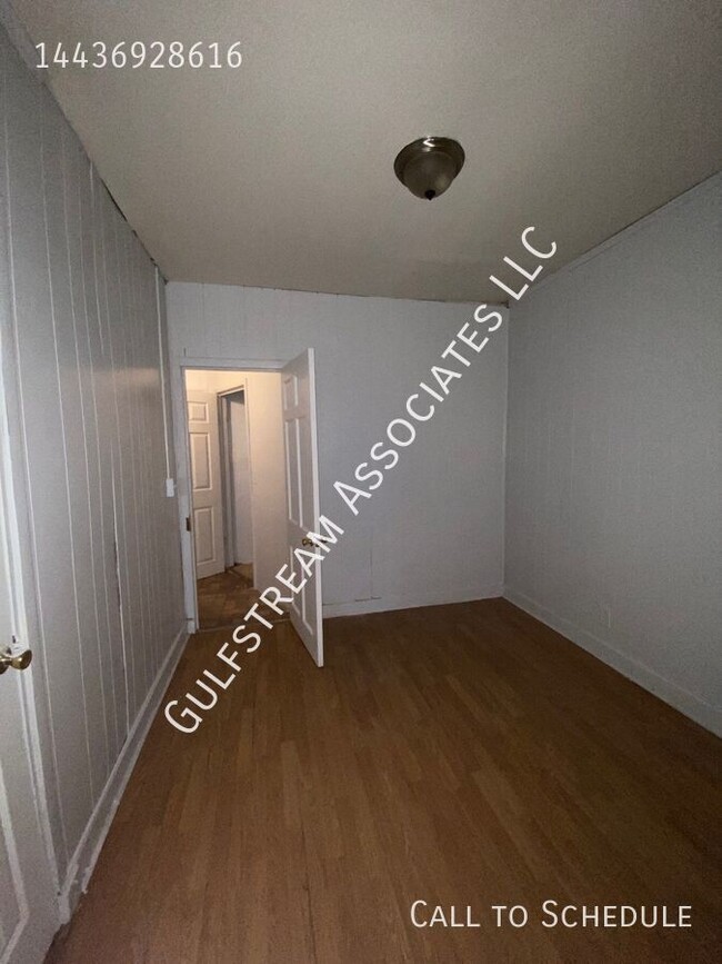 Building Photo - 622 N Glover St