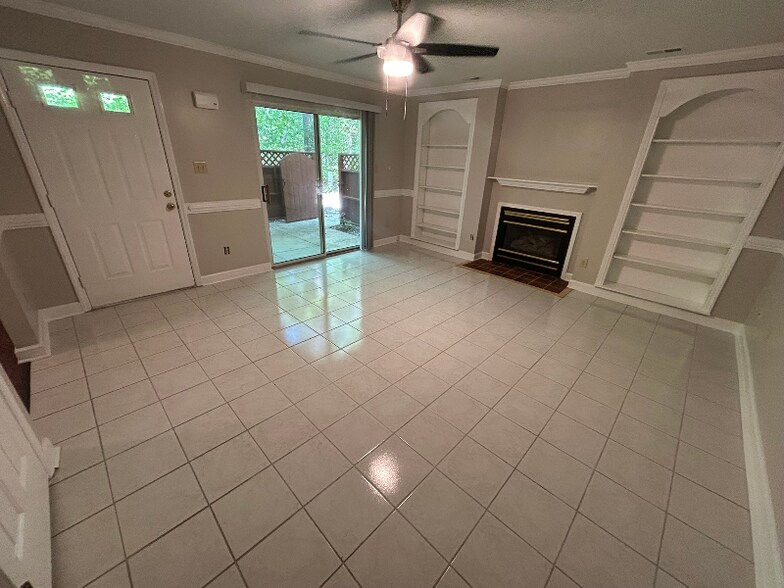 Building Photo - 469 Summerwalk Cir