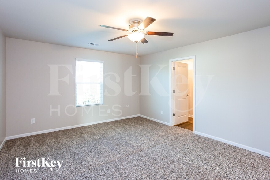 Building Photo - 10724 Rivergate Dr NW