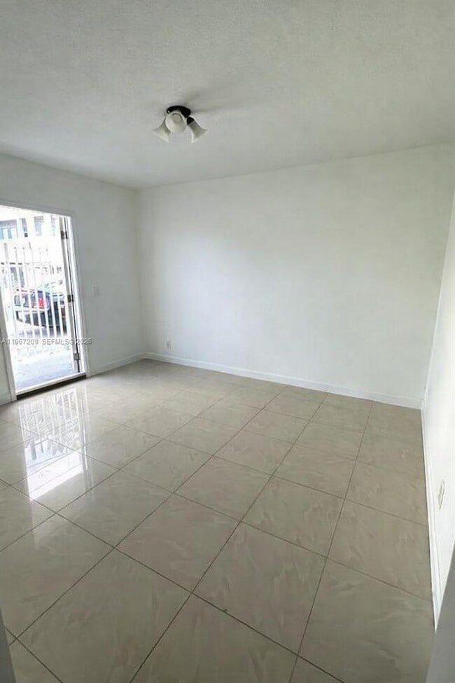 Building Photo - 1770 NW 19th Terrace