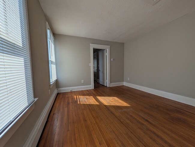 Building Photo - 2908 Memorial Ave