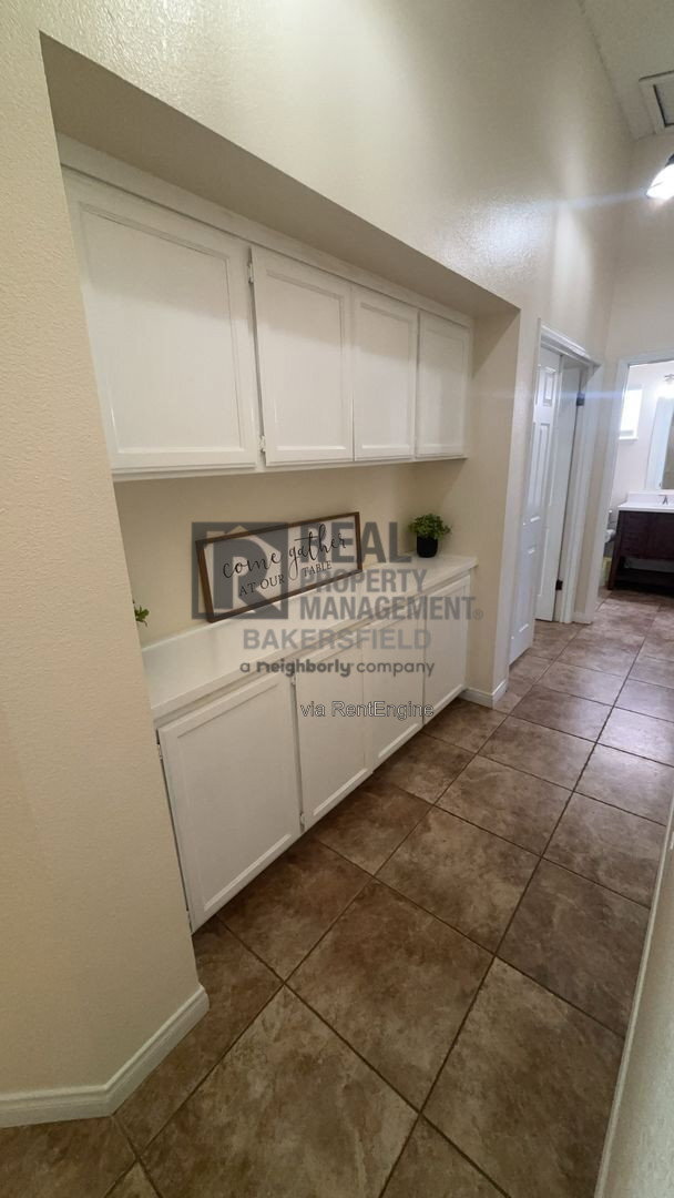 Building Photo - 4213 Southern Breeze Dr