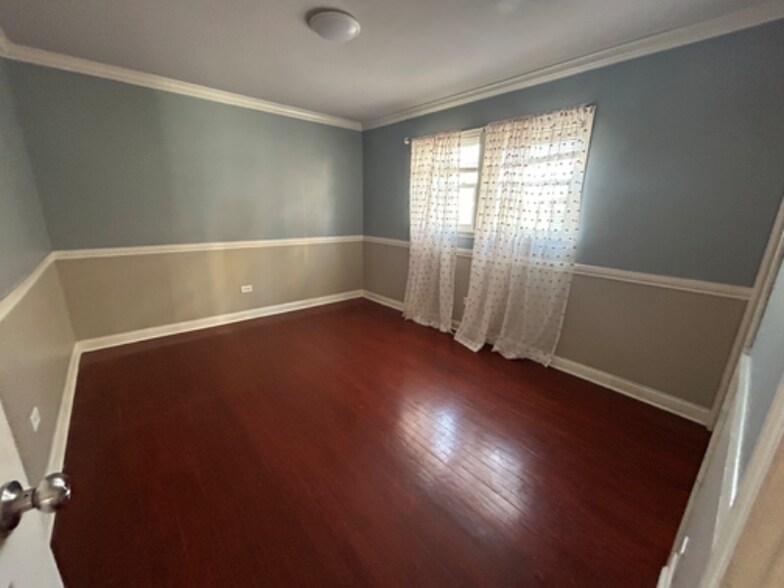 Building Photo - 14520 Harvey Ave