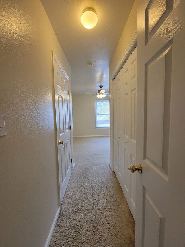 Building Photo - 3 bedroom town home available for rent right away, renting for $1800, includes privacy fenced yar...