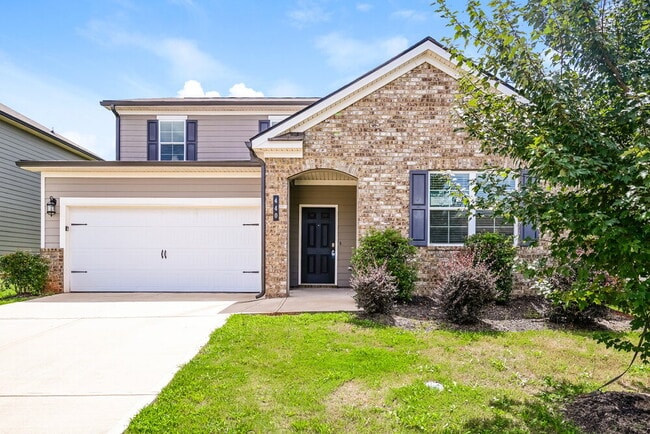 Building Photo - 440 Culloden Moor Dr