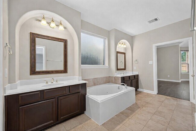 Building Photo - 22743 Adrift Row Ln