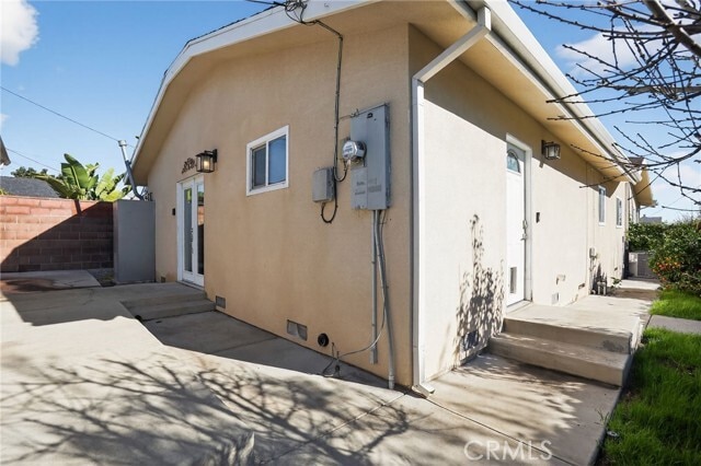 Building Photo - 1939 S Leland St
