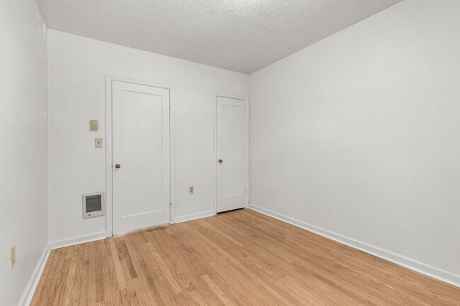 Building Photo - 508 SE 15th Ave