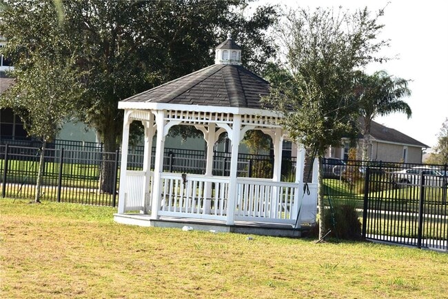 Building Photo - 2274 Geneva Dr