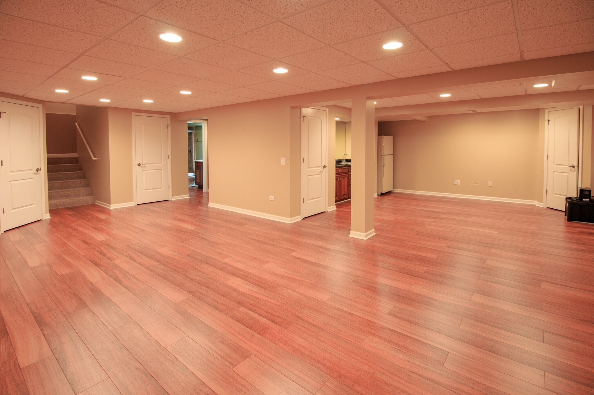 Building Photo - 24813 Ironwood Ct