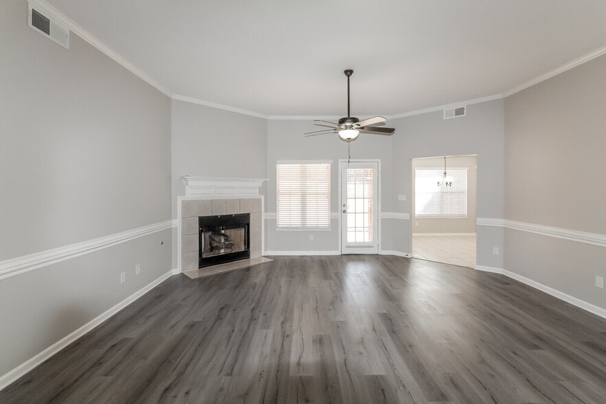 Building Photo - 2417 Bethany Dr