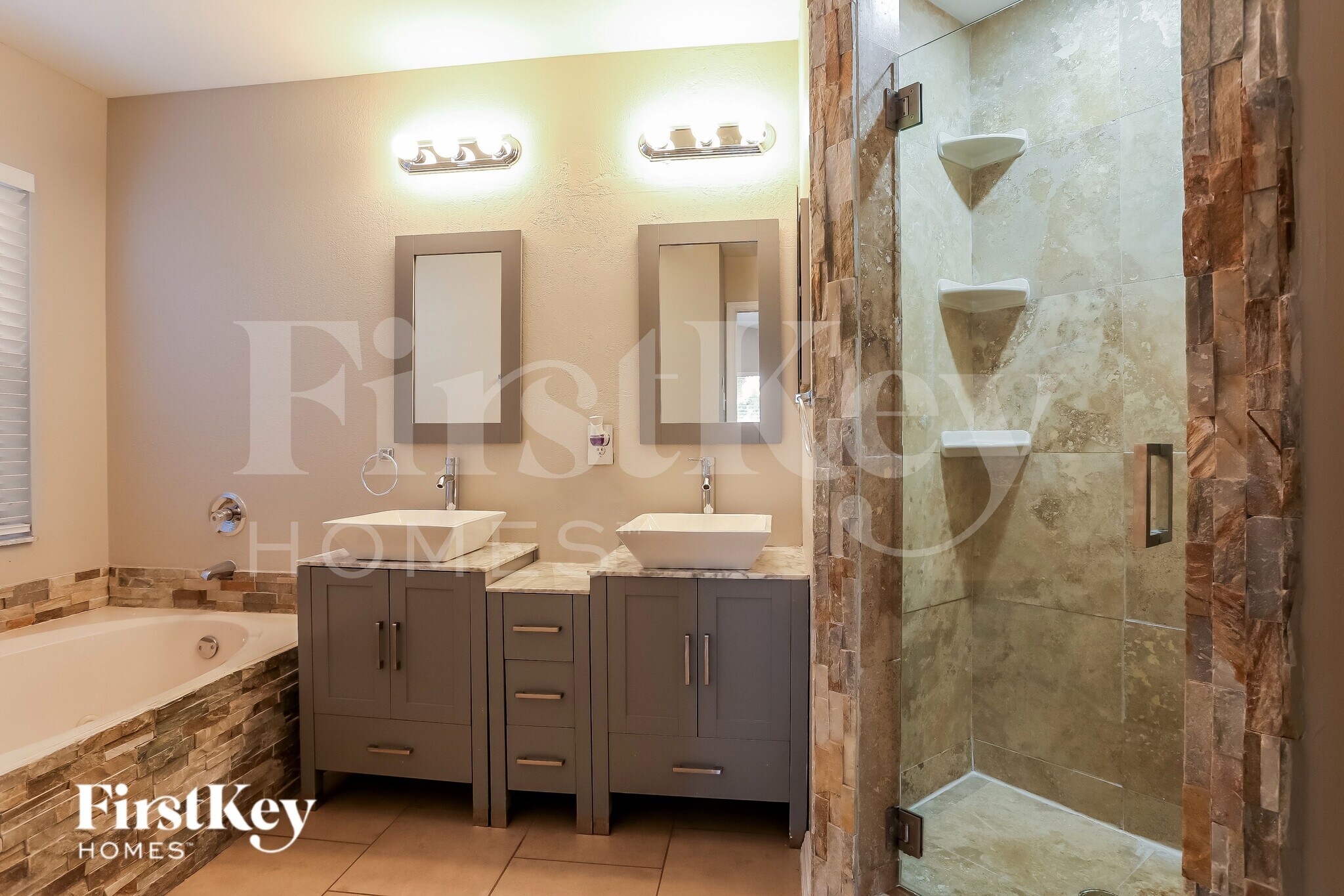 Building Photo - 10837 NW 46th Dr