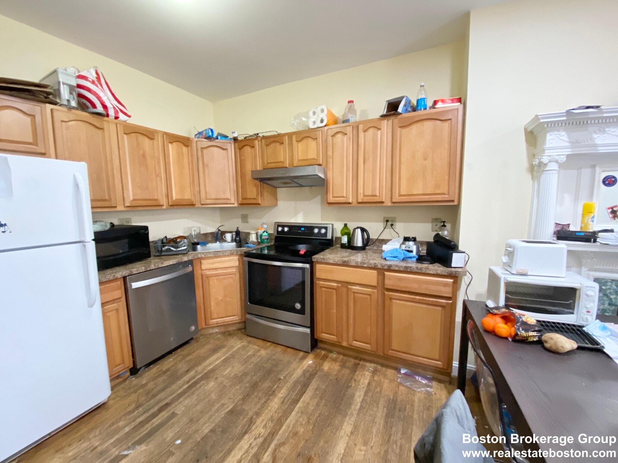 Building Photo - 529 Newbury St