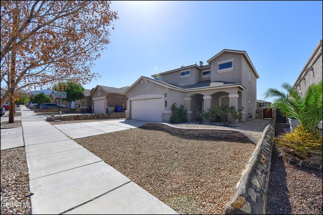 Building Photo - 7528 Wolf Creek Dr
