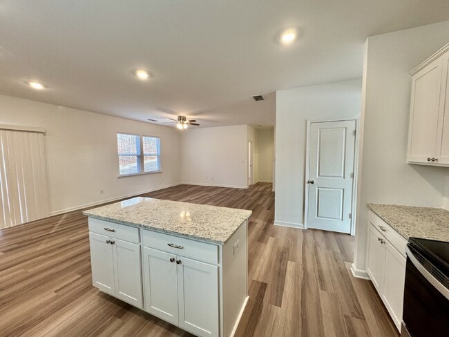 Building Photo - Be the First to Live in This Beautiful 5 B...