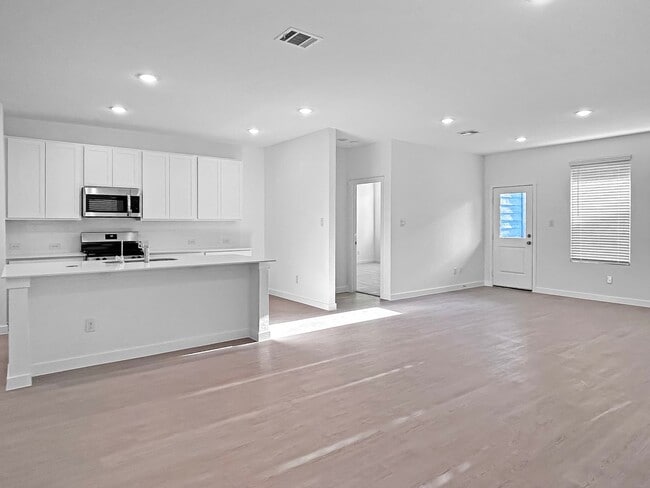 Building Photo - 2025 Construction | 3/2 + Flex | Easy Potranco/TX-211/Hwy 90