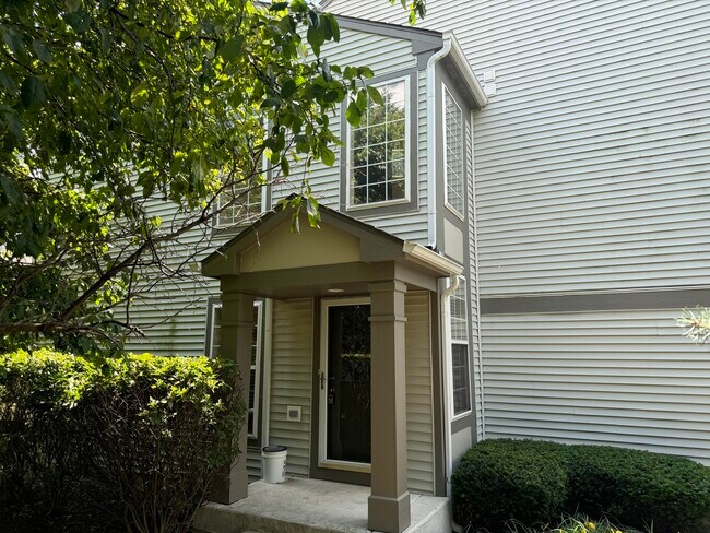 Building Photo - 3140 Ollerton Ave