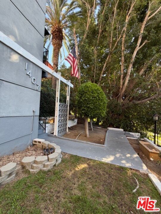 Building Photo - 1407 Alvarado Terrace