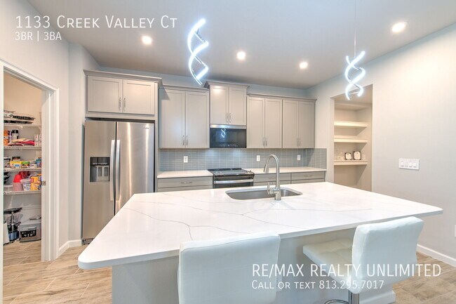 Building Photo - 1133 Crk Vly Ct