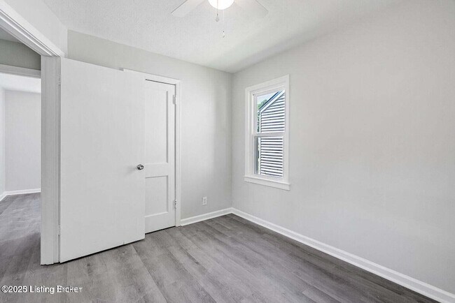 Building Photo - 2637 Olive St