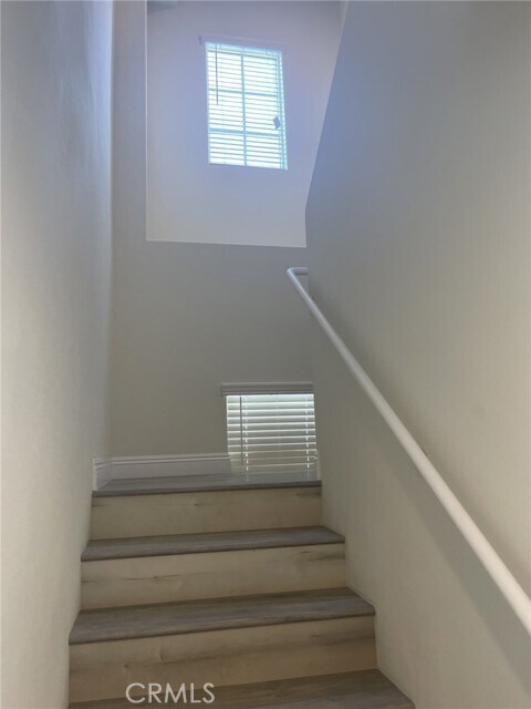 Building Photo - 23 Christina St