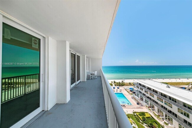 Building Photo - 5401 Collins Ave
