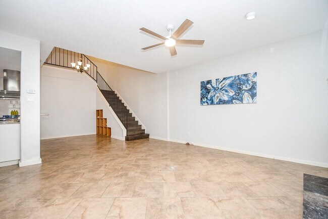 Building Photo - 1116 Bering Dr