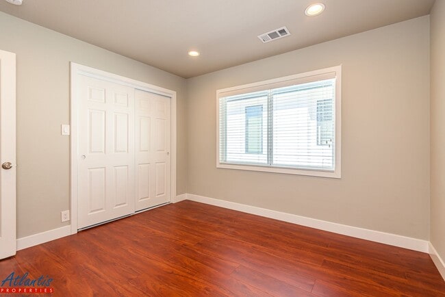 Building Photo - Gorgeous Cambrian Park Home