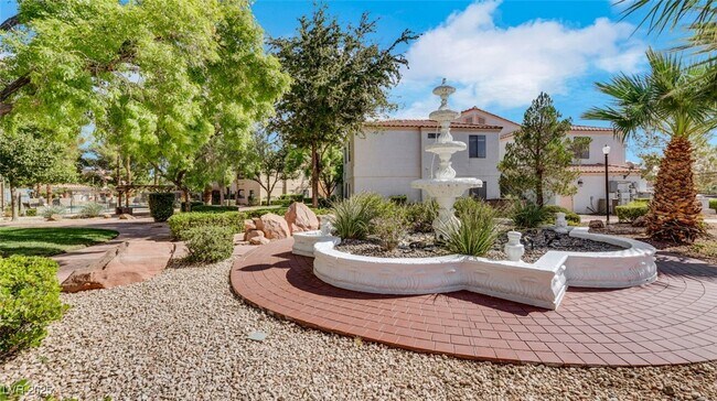 Building Photo - 8452 Boseck Dr