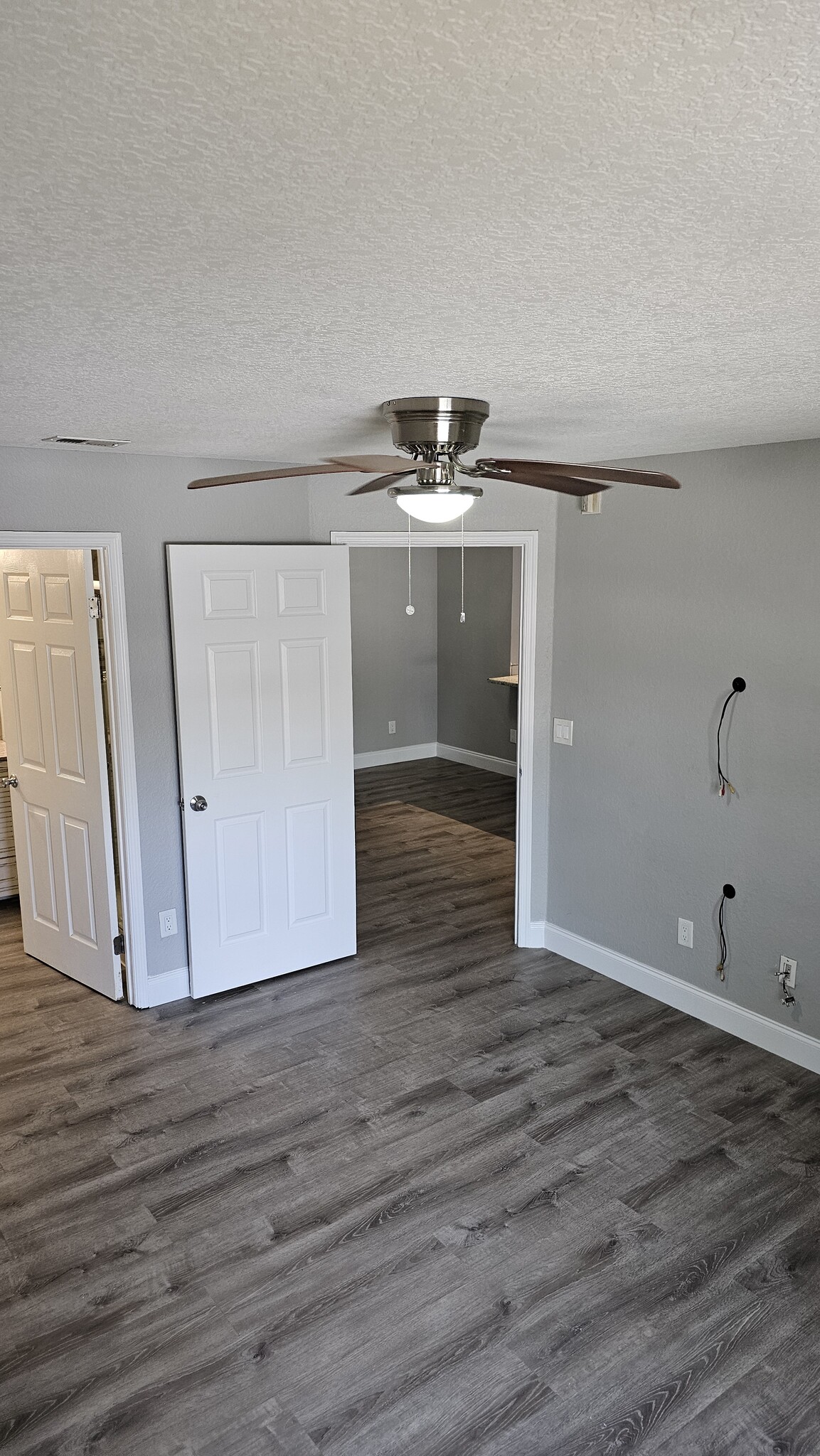 Primary Bedroom - 8800 Latrec Ave