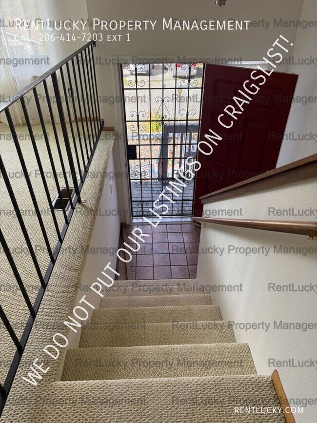 Building Photo - 6718 23rd Ave SW