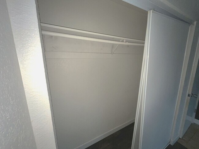 Building Photo - SAC T 4945