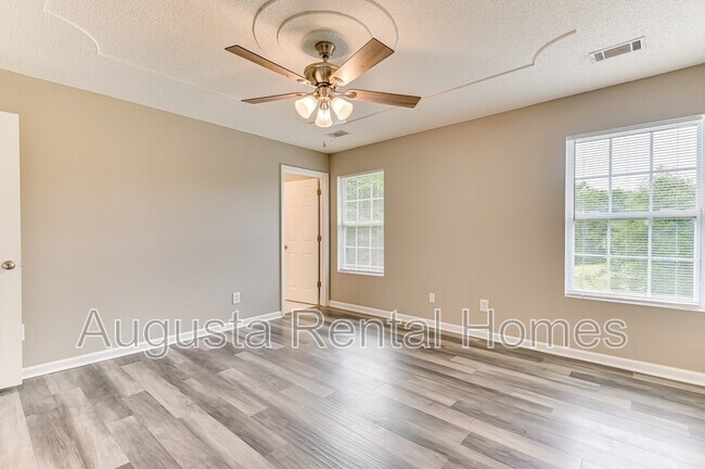 Building Photo - 4416 Hatteras Dr