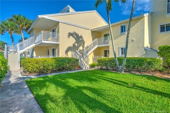 Building Photo - 5601 NE Gulfstream Way