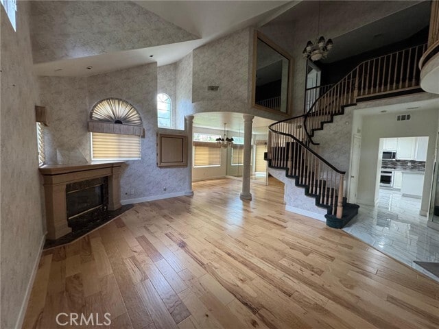 Building Photo - 236 Cll Rosa