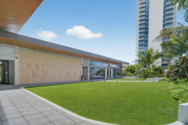 Building Photo - 1500 Rycroft St