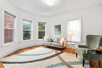 Primary Photo - 7 Washburn Terrace