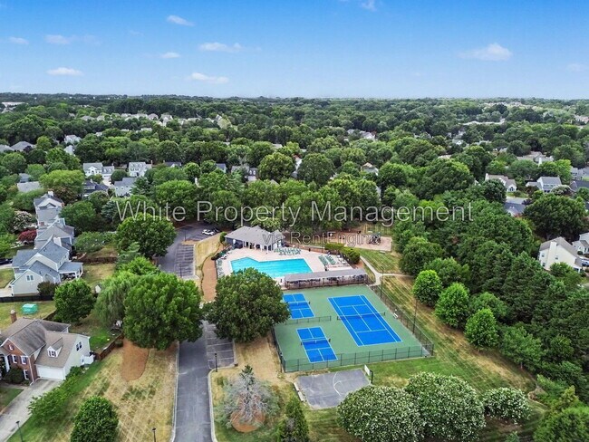 Building Photo - 9201 Hanworth Trace Dr
